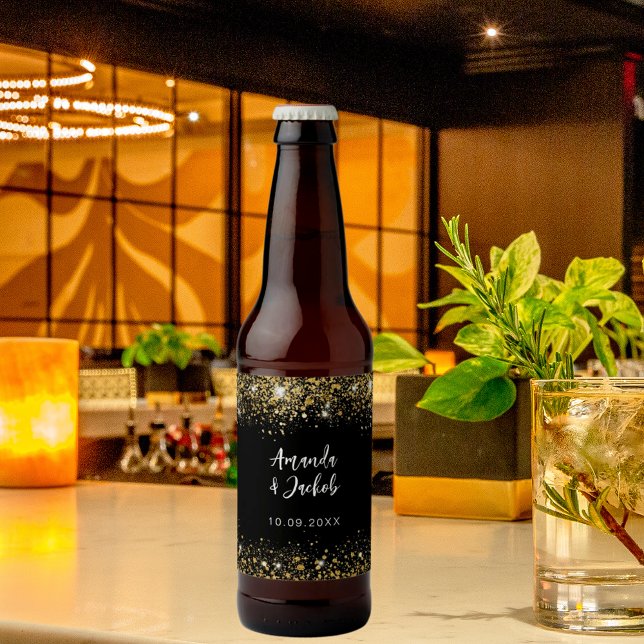 Svarta guld glitter bröllop ölflaska etikett (Skapare uppladdad)