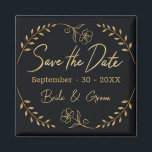 Svarta havet och Guld Bröllop spara datum Magnet<br><div class="desc">Lägg märke till er speciella dag med detta vackert handdragna Spara datum magneter, designat med omsorg av Aliss hemma på landsbygden i Irland. Den här magneten är en perfekt som är viktig för par och som vill ha lite elegans. Den har ett känsligt löv från guld och en charmig blommigt....</div>