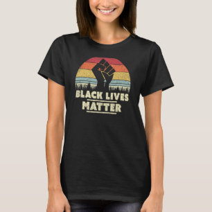Svarta liv har en viktig design. BLM, Retro T Shirt