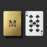Svarta och Guld Personlig Monogram och Namn Casinokort<br><div class="desc">Personlig Monogram- och Namn-presenter med guld personlig monogram i klassiskt serif font stil med lådan namn i mitten av monogram i svart på ytan av faux guld-folie. Perfekt som fars dag-gåvor till pappa, gåvor till farfar, make, brudgumm, bäste man, marskalkar och annat. Observera: Folidinformationen simuleras i teckningen. Ingen folie kommer...</div>