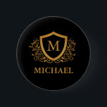 Svarta och Guld Personlig Snyggt Monogram Namn Knapp<br><div class="desc">Svarta och Guld Personlig Snyggt Monogram Namn. Om du vill göra ytterligare anpassningar klickar du på knappen "Anpassa" och användor verktyg som är utformat för att ändra mallen.</div>