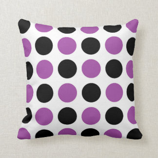 Svarta och Lila Polka dots Kudde