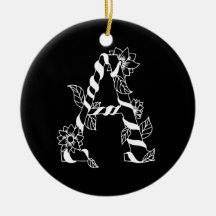 Svarta och vita Brev ’A’ med Väntblommor