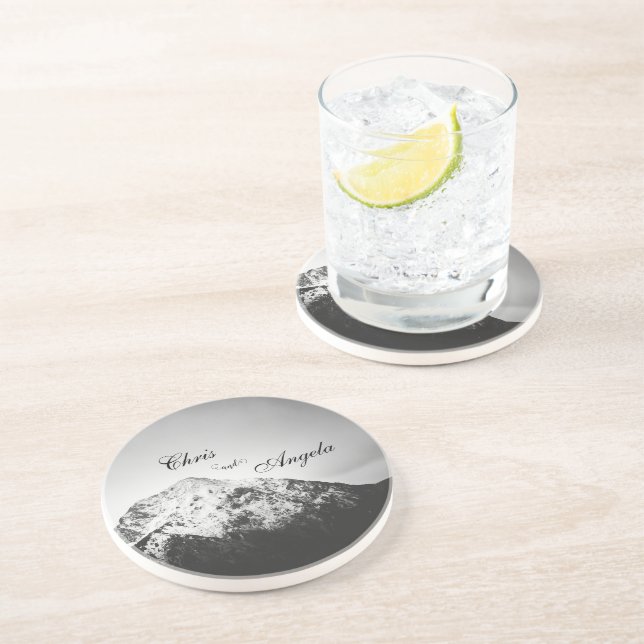 Svarta och vita bröllop under bergen underlägg (Sidan)