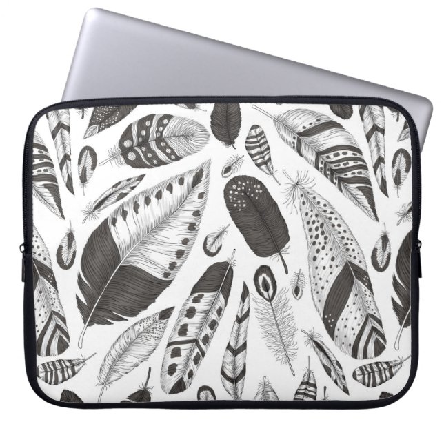 Svarta och vita fjädrar mönster laptop sleeve (Framsidan)