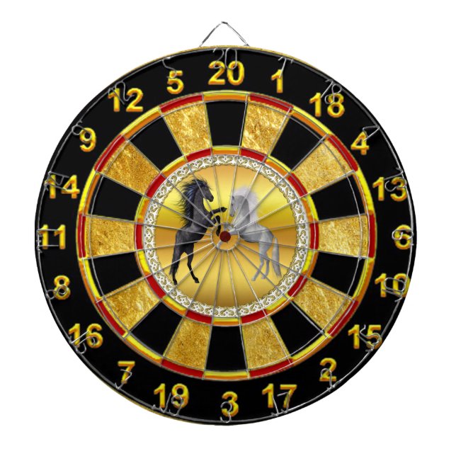 Svarta och vita hästar som slåss piltavla (Framsidan)