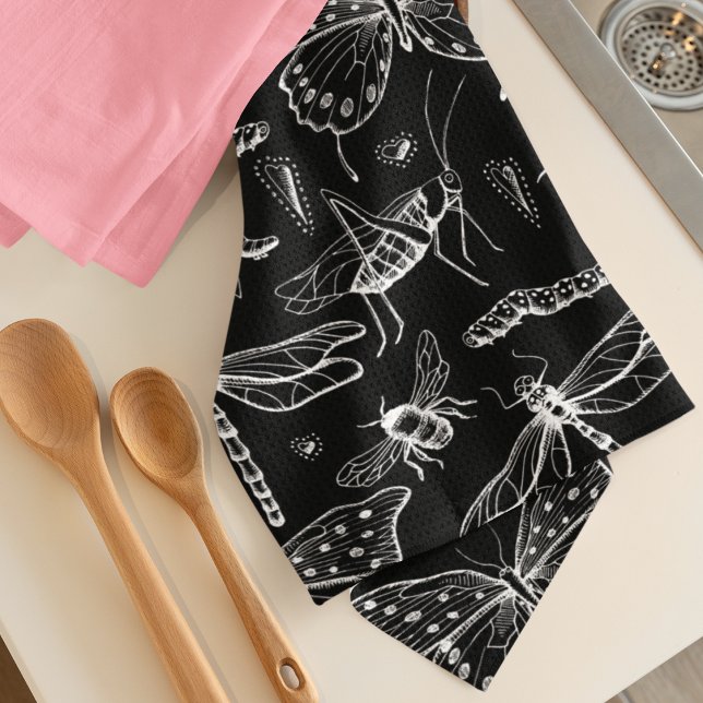 Svarta och vita Insektra Kärlek Kryp Kökshandduk (Black and White "Love Bug" Insects Kitchen Towel. Hand-drawn Butterflies, Bees, Dragonflies, & More!)