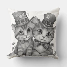 Svarta och vita kattungar stora glada ögon kudde