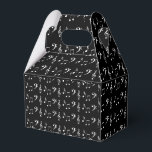 Svarta och vita noter Musikälskare Musiker Presentaskar<br><div class="desc">Svarta och vita noter Musikälskare Musiker Favoritlåda designad av Nisha Prabhu CuteHomeGifts. En fantastisk present till alla musiker. För musiker. För alla musikälskare! Denna slips har en kontrasterande design med vita noter på svart bakgrund. Detta är den perfekta slipsen för både proffs och hobbyister!</div>