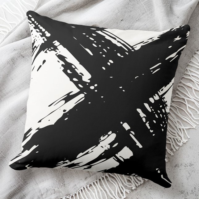 Svarta och vita röriga penseldrag kudde (Black and white messy brushstrokes throw pillow)