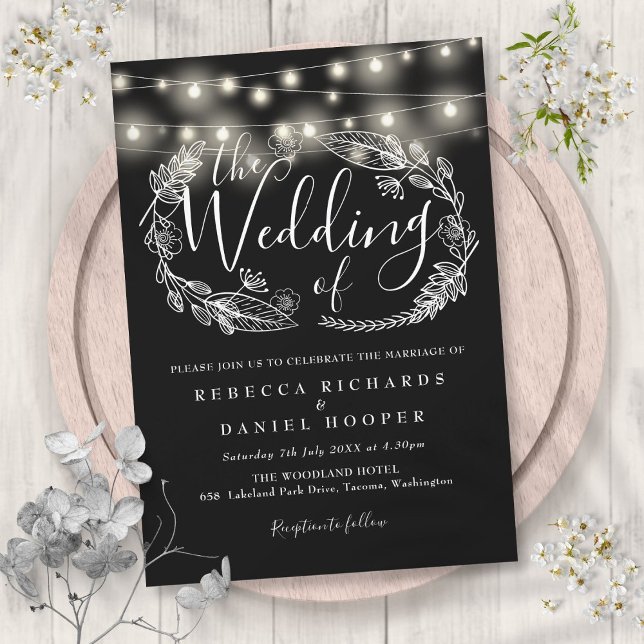 Svarta och vita strängljus Script Bröllop Inbjudningar (Black And White String Lights Script Wedding Invitation)