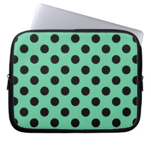 Svarta polka dots på mynta grönt laptop fodral