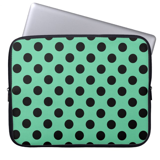 Svarta polka dots på mynta grönt laptop sleeve (Framsidan)