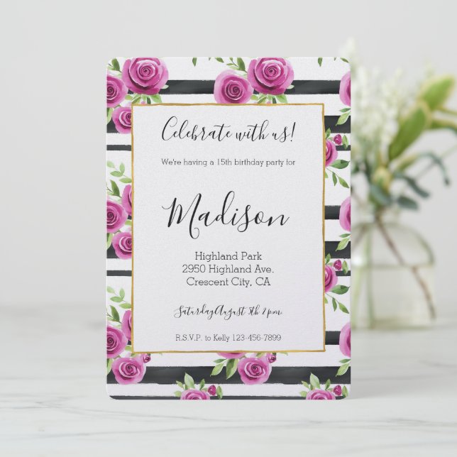 Svarta Ränder Rosa Blommor Födelsedag Inbjudningar (Stående Fram)
