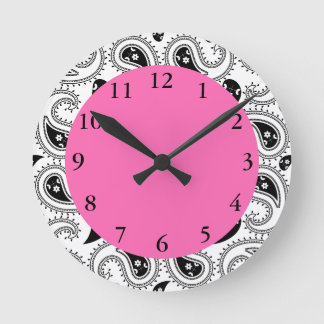 Svarta, vita, Shock rosa Paisley Mönster Rund Klocka
