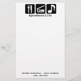 Svarten äter sömnmusiksymboler brevpapper