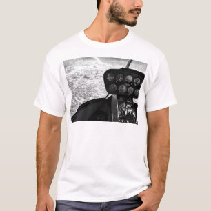 Svarten och wihte fotograferar av en helikopter t shirt