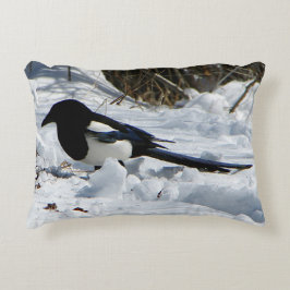 Svartfjällad accentkudde för Rocky Mountain Magpie Prydnadskudde