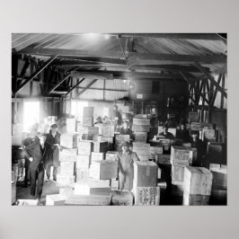 Svartlagnad whiskylager, 1920. Gammalt foto Poster