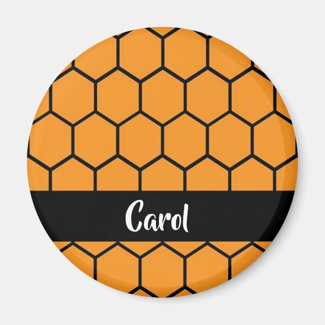 Svartstängsel på orange magnet (Framsidan)