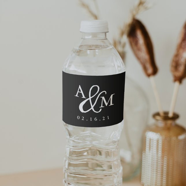 Svartvit Ampersand Monogram Bröllop Vattenflaskor Etikett (Skapare uppladdad)
