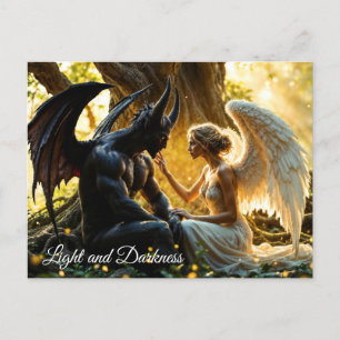 Svartvit ängeldemonisk mystisk skog vykort