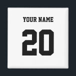 Svartvit Anpassningsbar nummer och Namn Magnet<br><div class="desc">Detta är en produkt som är designad med ett specifikt nummer på den. Numret kan representera olika sak, t.ex. ett favoritnummer för idrottsmannen, ett speciellt datum eller år, ett turnummer eller ett födelsedagsnummer. Den här produkten är ofta populär bland sportfantaster, fitnessentusiaster och alla som vill visa ett visst nummer på...</div>