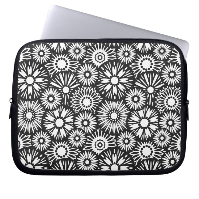 Svartvit blommigt Laptop sleeve (Framsidan)