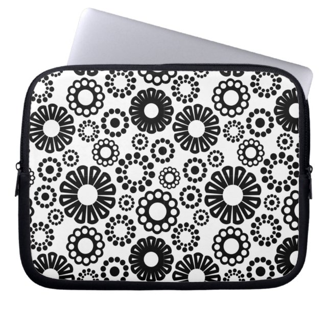 Svartvit blommigt Laptop sleeve (Framsidan)