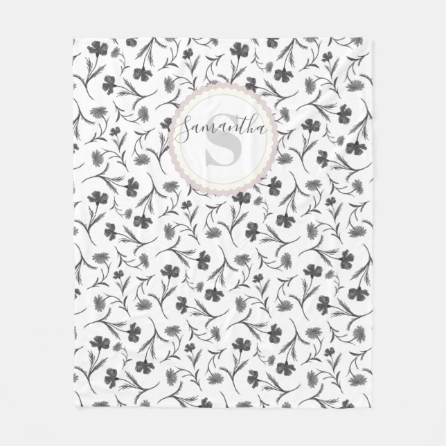 Svartvit Blommönster - Namn och Monogram Fleecefilt (Framsidan)