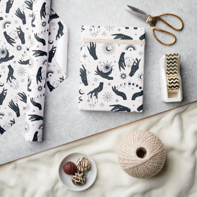 Svartvit Boho Måne mystisk hand Presentpapper (Hantverk)