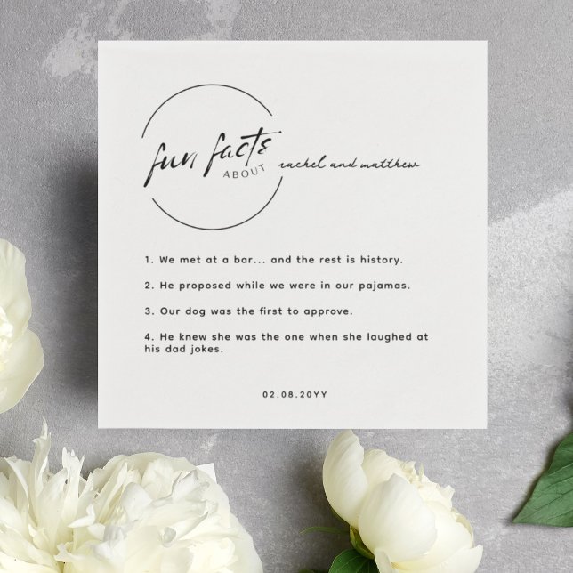 Svartvit Chic Modern Roligt Facts Bröllop Pappersservett (Skapare uppladdad)