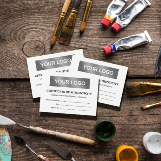 Svartvit ditt Logotyp-autentiseringscertifikat Visitkort (Skapare uppladdad)