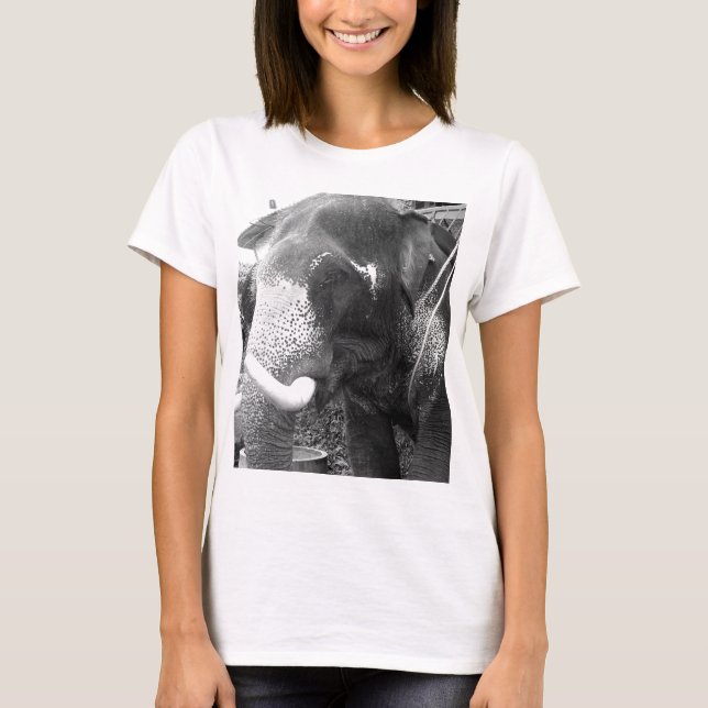 Svartvit elefant t-shirt (Framsida)