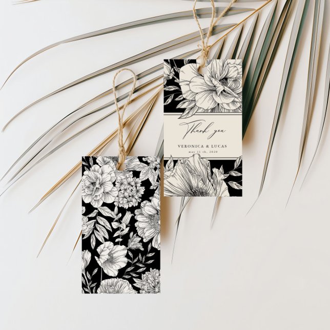 Svartvit Elegant Blommigt Bröllop Tack Presentetikett (Skapare uppladdad)