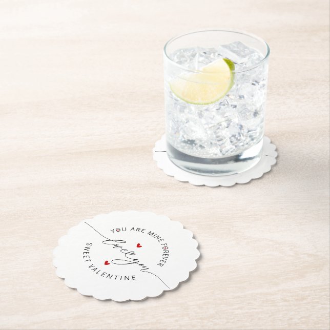 Svartvit enkel minimalistisk Kärlek Alla hjärtans Underlägg Papper (Insitu)