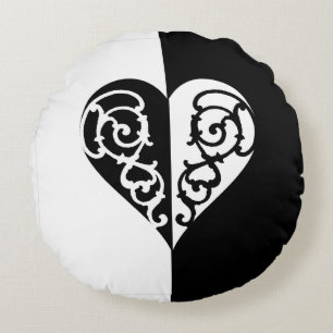 Svartvit fligree Heart Dekorativ kudde