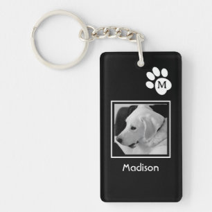 Svartvit foto av Cute Hund och Tass Initial