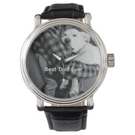 Svartvit foto av Hund Snuggling med Pappa Armbandsur