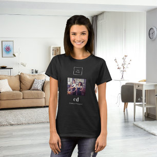 Svartvit fotomonogram namn logotyp-verksamhet t shirt