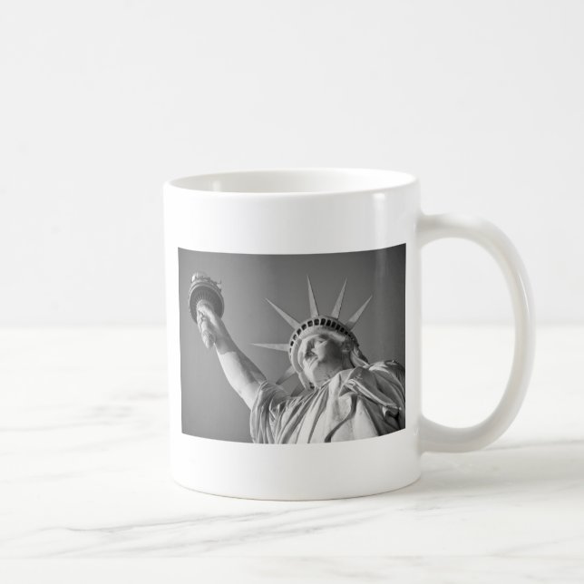 Svartvit Frihetsgudinnan Kaffemugg (Höger)
