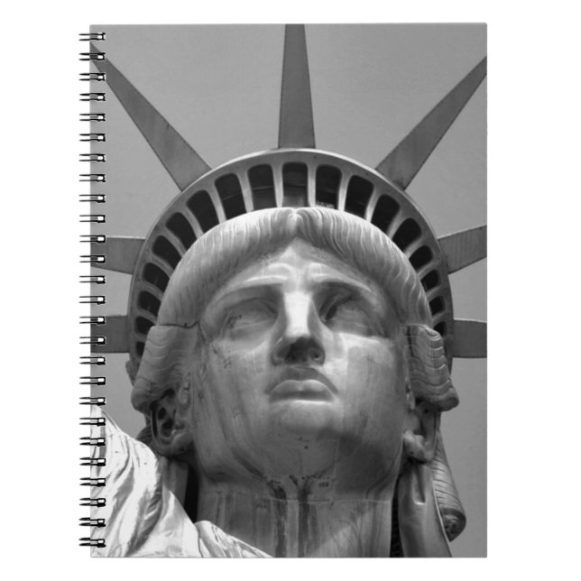 Svartvit Frihetsgudinnan New York Anteckningsbok (Framsidan)
