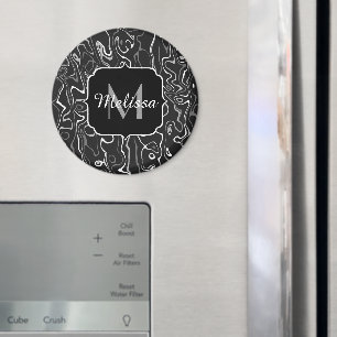 Svartvit grått damaskus abstrakt-snurrar Monogram Magnet