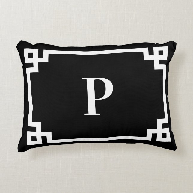 Svartvit grekiska Nyckel-Monogram Prydnadskudde (Framsidan)
