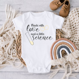 Svartvit Gult för kärlek och vetenskap IVF-citatte T Shirt