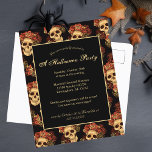 Svartvit Halloween Skull-inbjudan Vykort<br><div class="desc">Det här gotiska Halloween-vykortet har en mönster av äckliga döskallar som flyter i en svart avgrund bakom inbjudan. Varje spooky skalle adorberas med röd ros. Deras tomma sollösa öga står i skarp kontrast till de döda blommornas goda ro krona och buketter.</div>