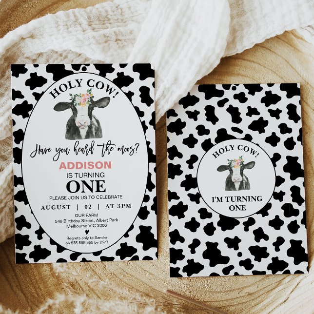Svartvit Heliga för utskrift av svart vit kon Kund Inbjudningar (Cow themed 1st birthday invitation featuring a cute cow, flowers and black and white cow print.)