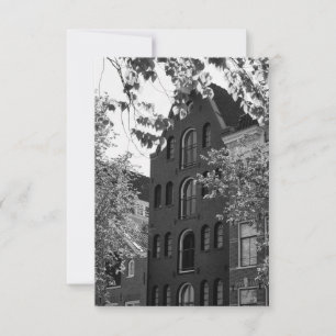 Svartvit historiskt byggnad i Amsterdam