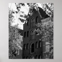 Svartvit historiskt byggnad i Amsterdam