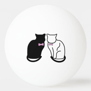 Svartvit katt pingisboll